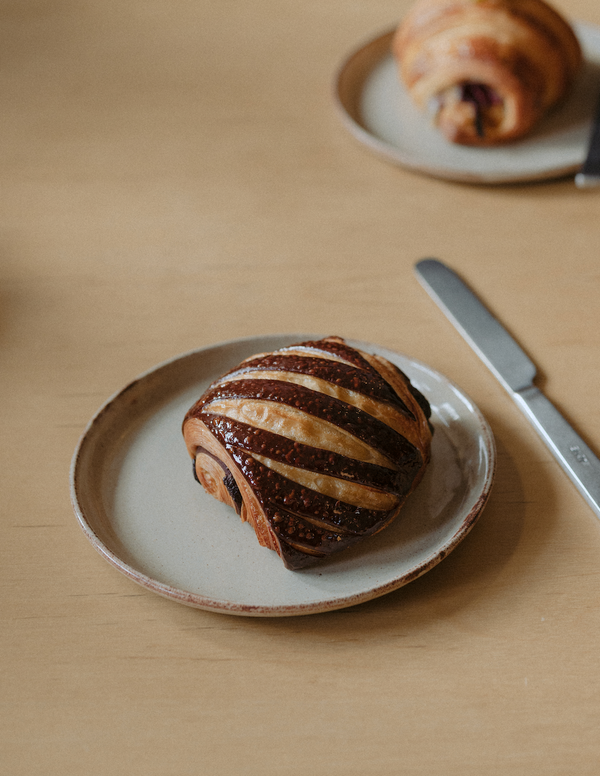 BAKE-AT-HOME - Pain Au Chocolat